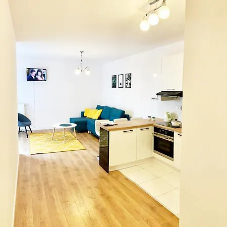 Wola 12b By Homeprime Warschau